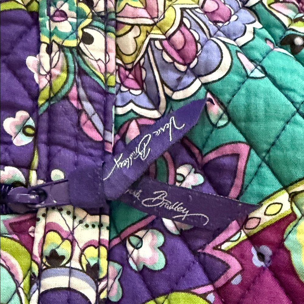Vibrant Paisley Tote Bag Vera Bradley purple 14 by 16. Pockets. Tortoise latch - Picture 5 of 8